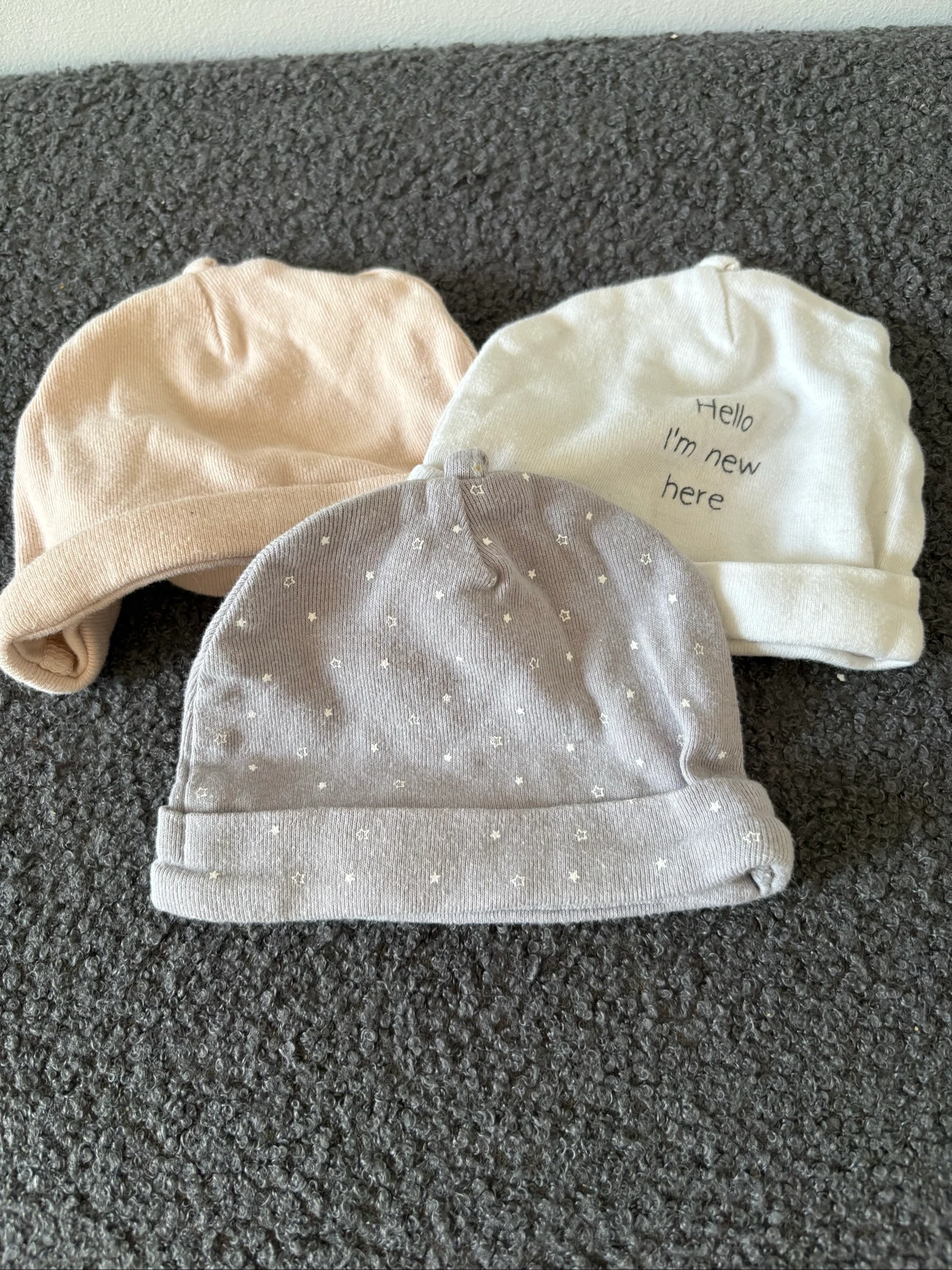 Lot de 3 bonnets bébé Kiabi naissance / 0-1 mois